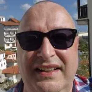 Henning Uhle
